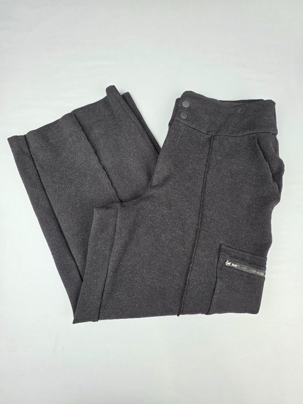 Athleta Venice Heather Cargo Pants 16 Charcoal Gray Athleisure Cropped Basics